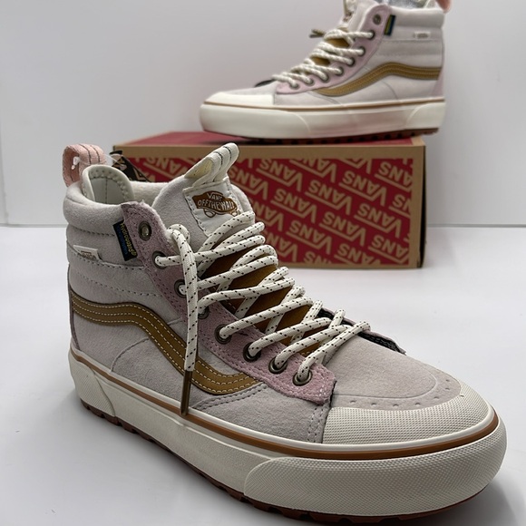 Vans WMNS Sk8-Hi Mte-2 Marshmallow/Multi
VN0A5HZZBP3 Lace Up Boots Cold Weather - Picture 15 of 16